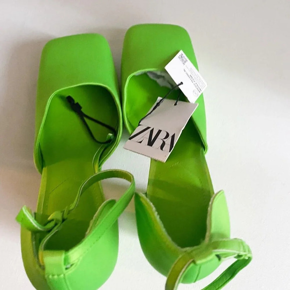 Lime Green Platform Heels - Picture 9 of 9